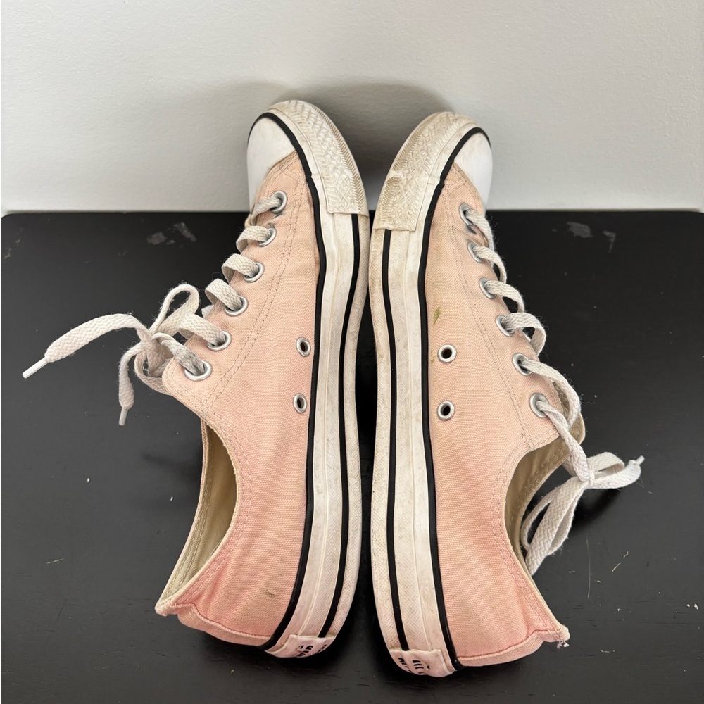 Converse All Star Chuck Taylor Low Top Canvas Shoes Mens 8 Womens 10 Pink FLAWS - Picture 8 of 15